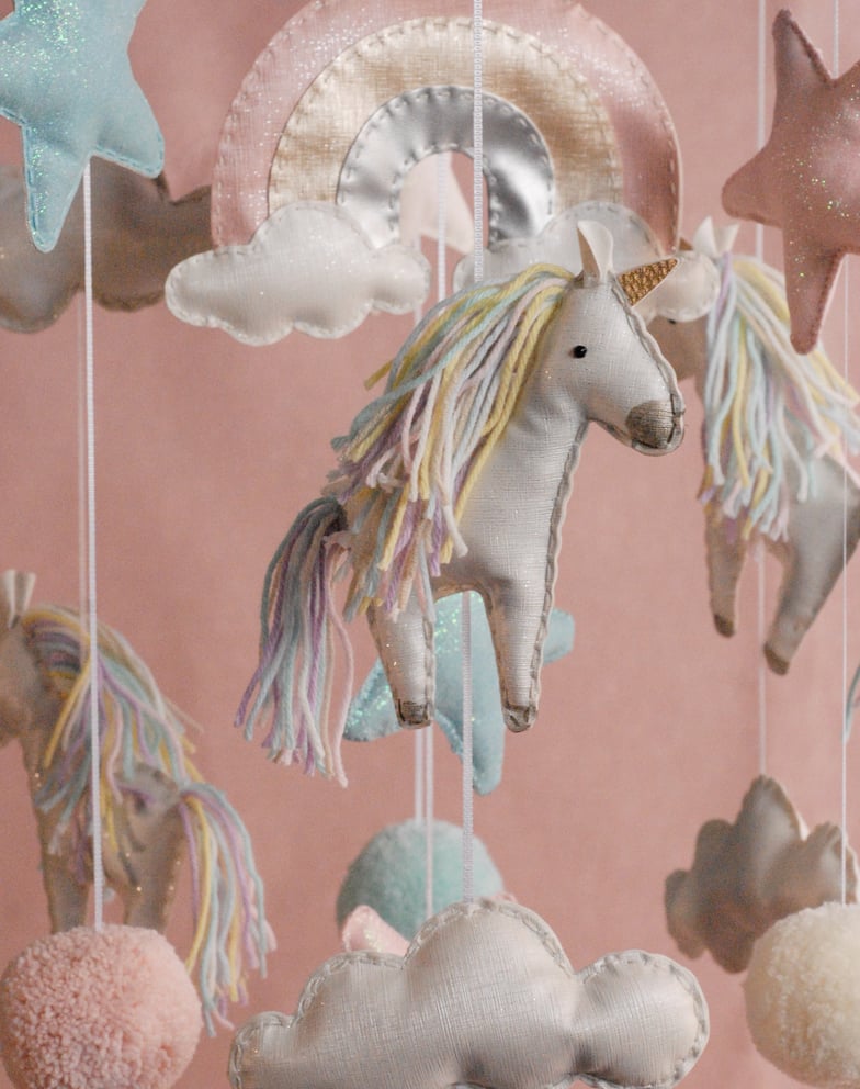 Móvil “Magia de unicornios”