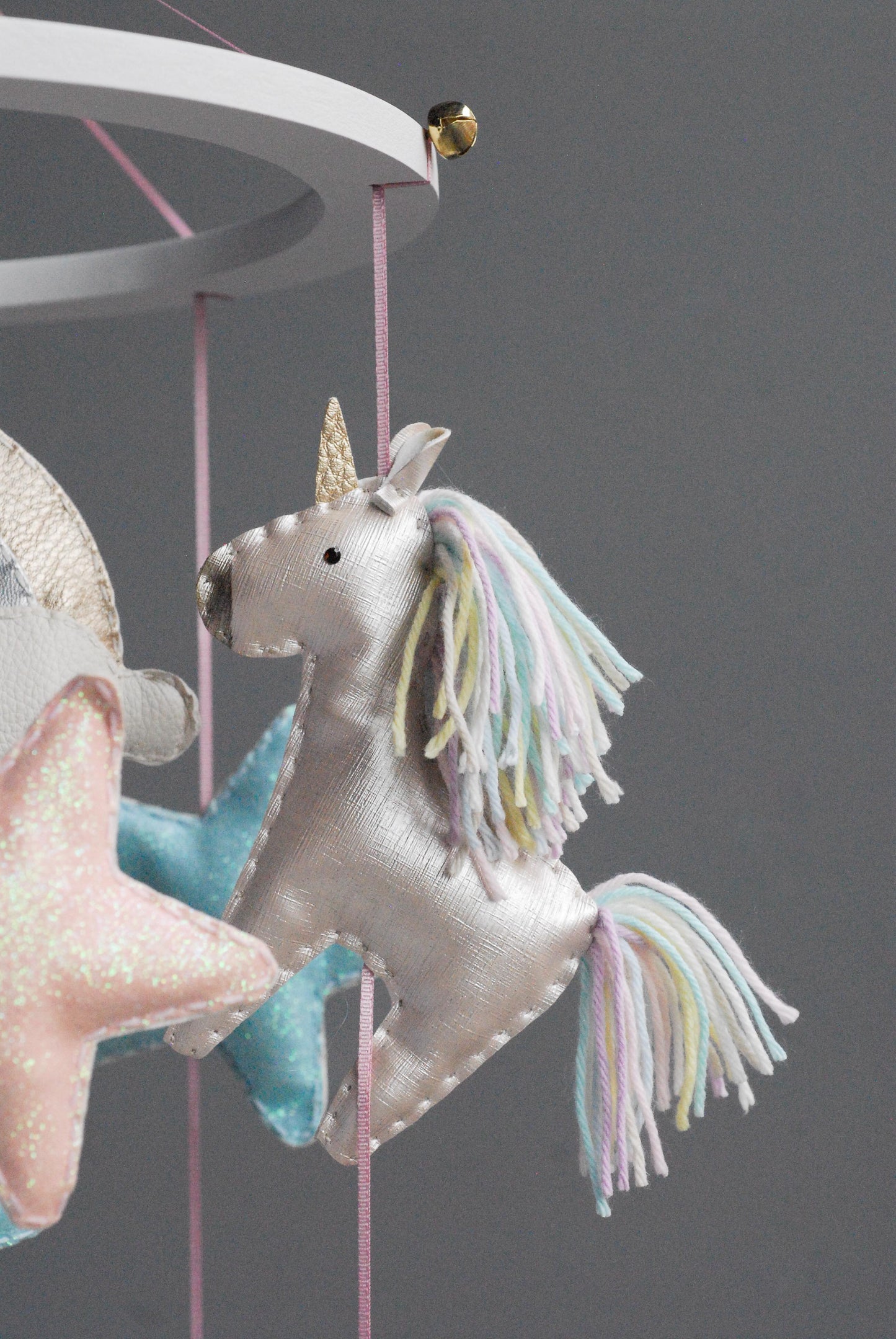 Móvil “Magia de unicornios”