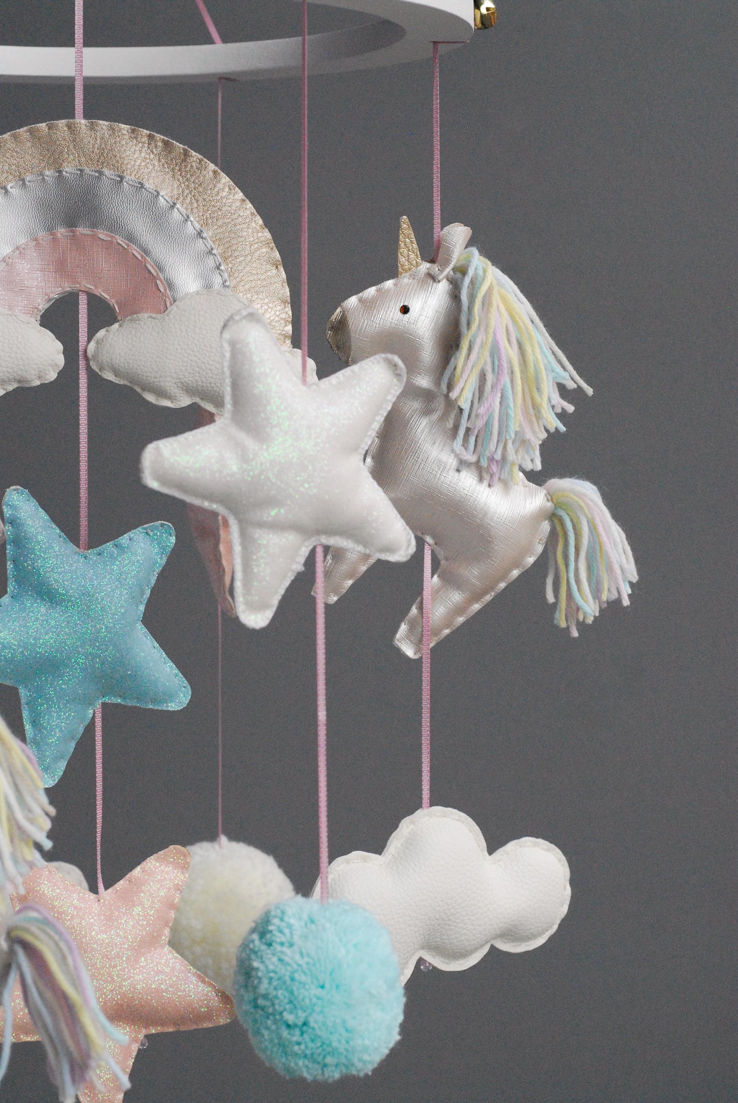 Móvil “Magia de unicornios”